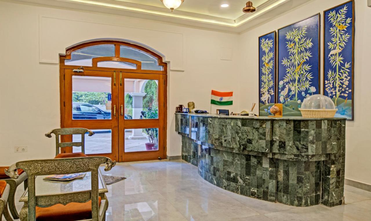 Hotel Meera Udaipur Kültér fotó