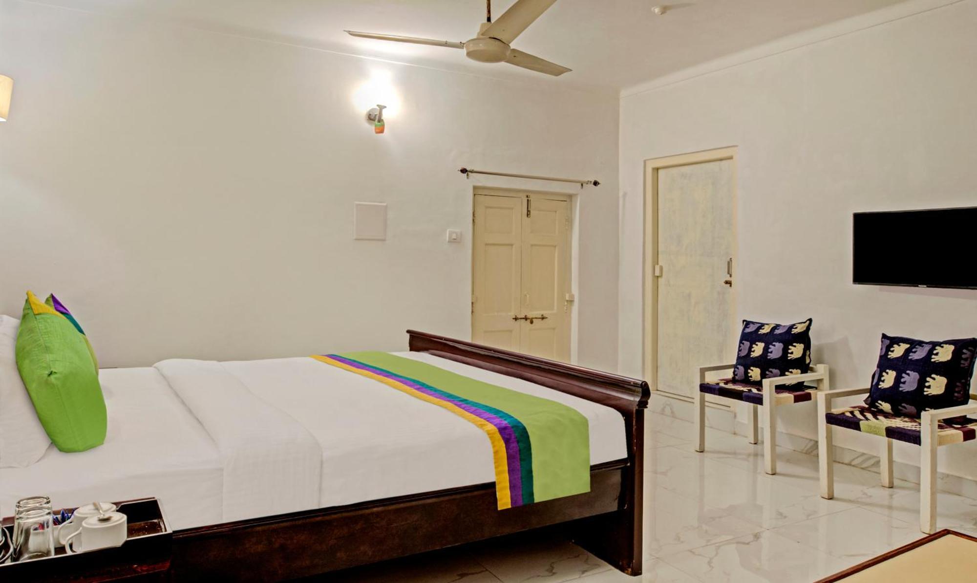 Hotel Meera Udaipur Kültér fotó